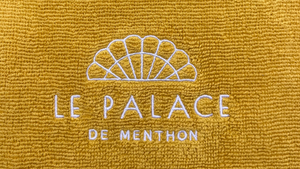 Linge brodé à destination d'un palace hôtel