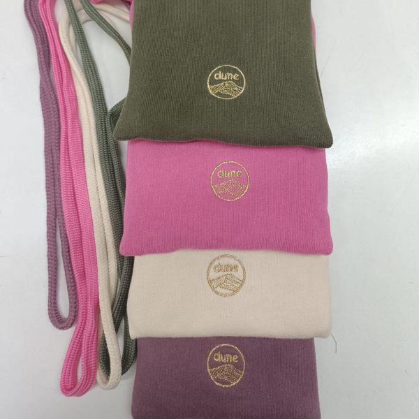 Pochettes bandoulieres en molleton biologique coloris rose fuschia kaki lilas et creme - Atelier Dune