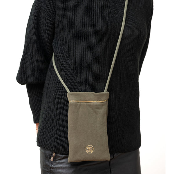 Pochette bandouliere en molleton biologique coloris kaki - Atelier Dune