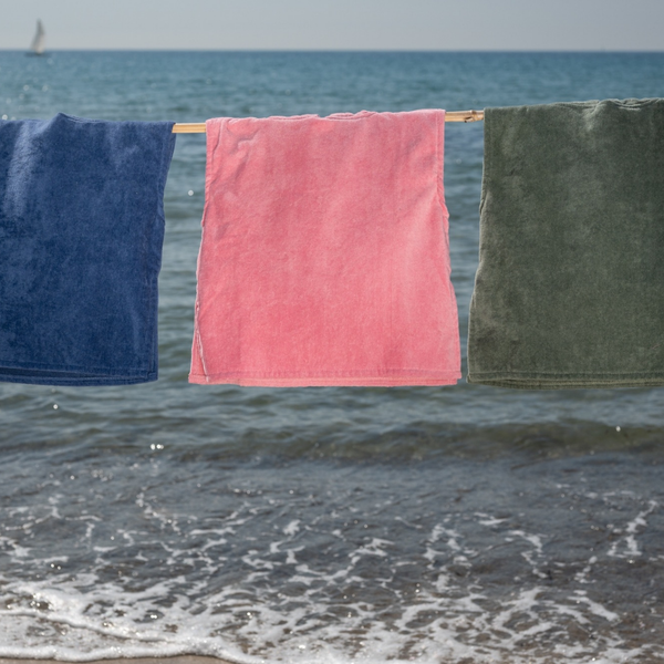 Poncho bebe 0-3 ans en coton biologique sauge outremer et rose malabar - Atelier Dune