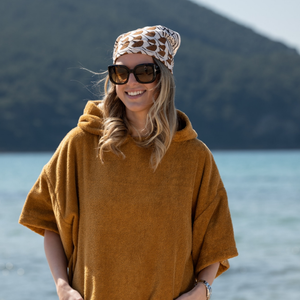 Poncho adulte en coton biologique coloris caramel - Atelier Dune