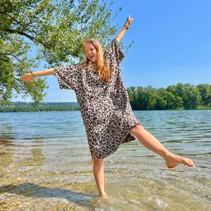 Poncho adulte en coton biologique motif leopard - Atelier Dune