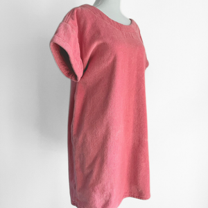 Robe vintage courte en coton biologique coloris rose malabar - col V - Atelier Dune
