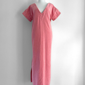 Robe vintage longue en coton biologique coloris rose malabar - col V - Atelier Dune