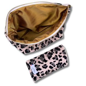 Trousse en eponge made in France motif leopard - Atelier Dune